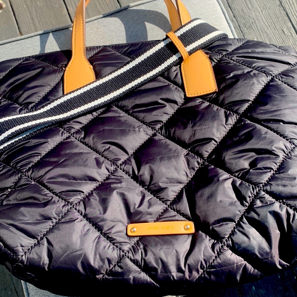 Anne Kline quilted crossbody puffer bag